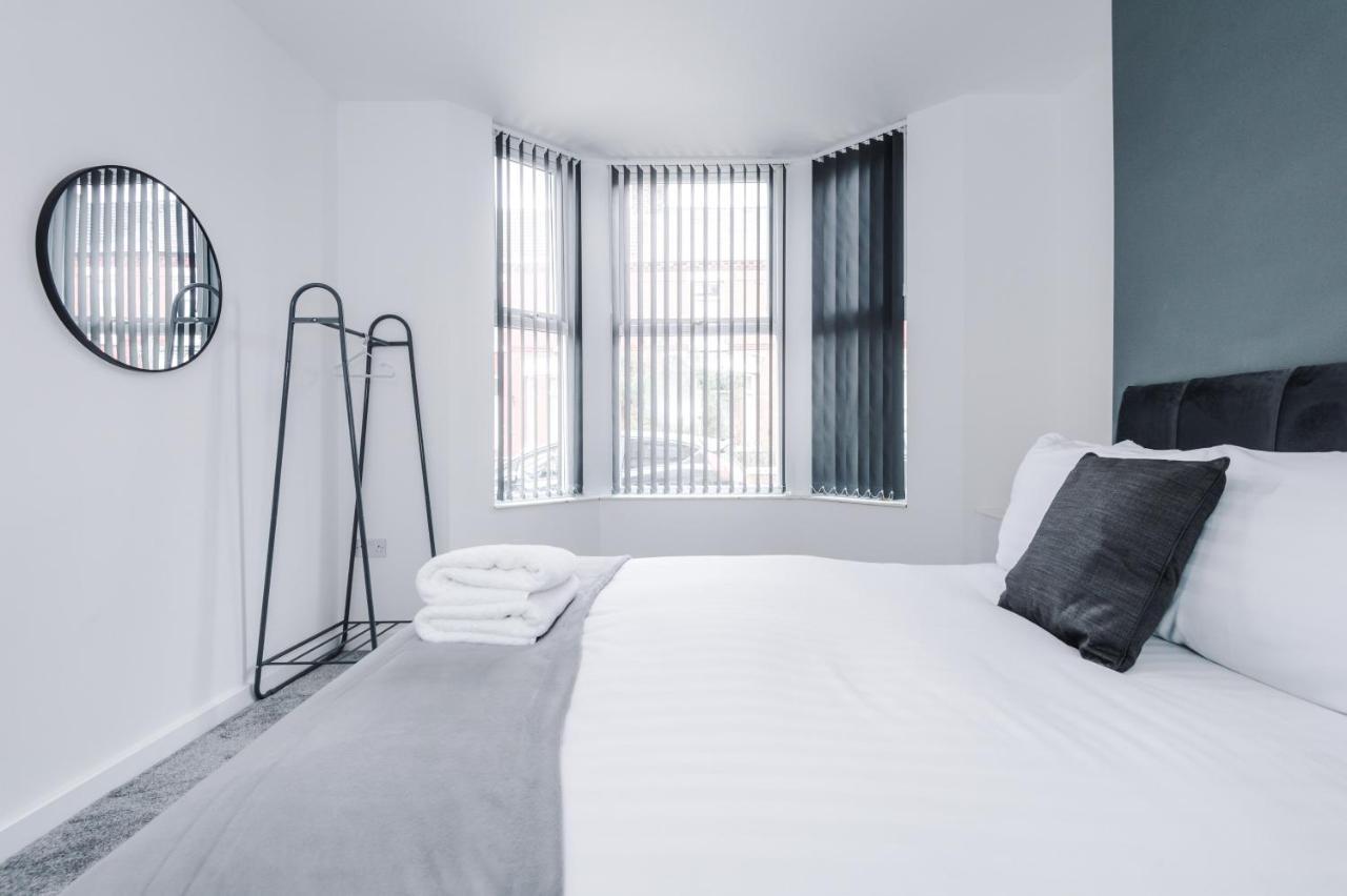 Cosy 3 Bed 3 Bath House - Central Liverpool -Self Check-In & Free Parking! Villa Exterior foto