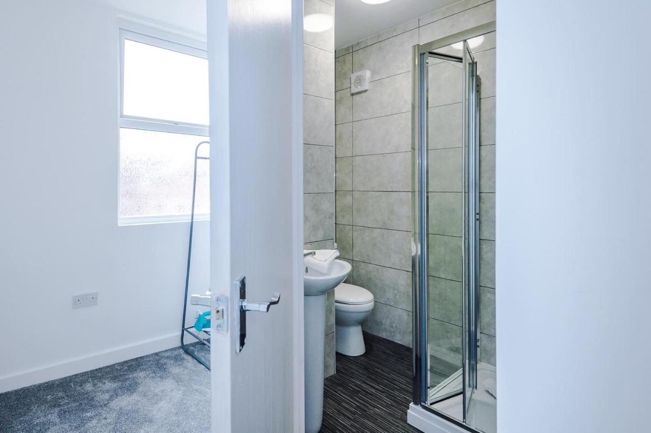 Cosy 3 Bed 3 Bath House - Central Liverpool -Self Check-In & Free Parking! Villa Exterior foto